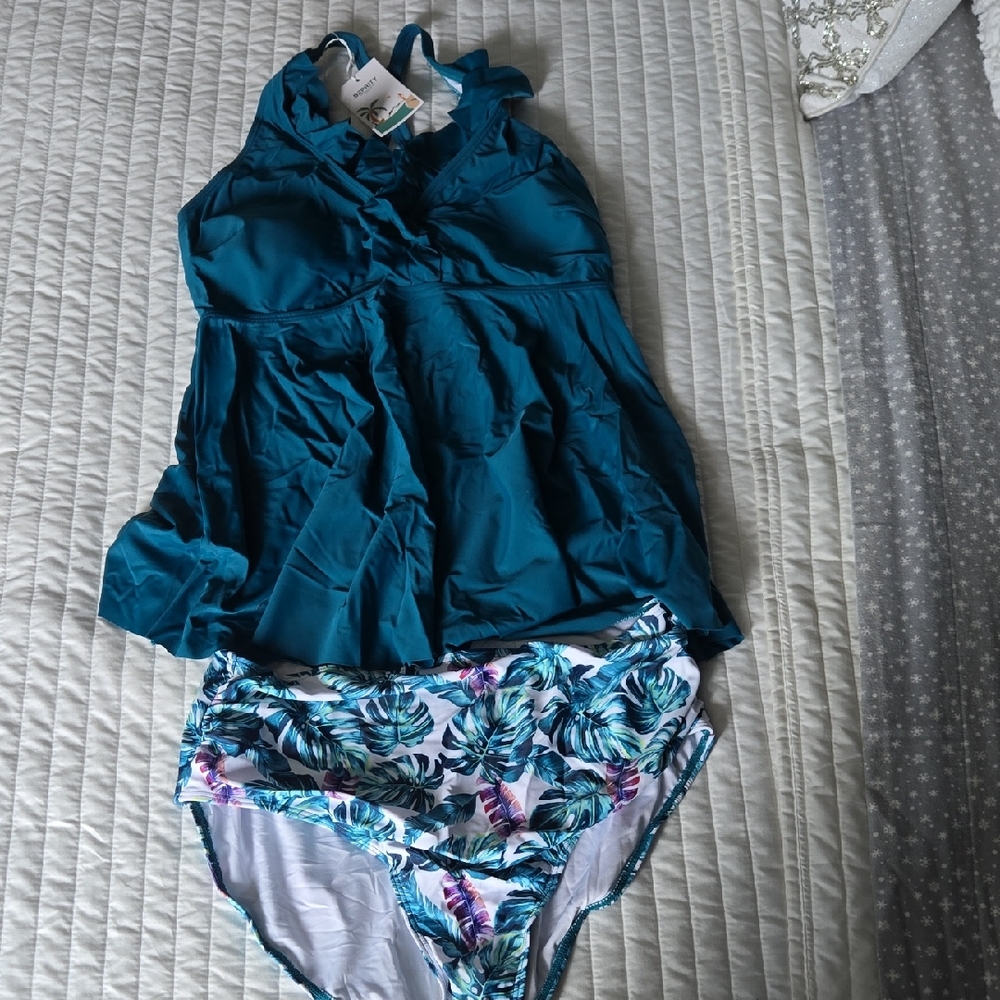 Teal Ruffled Women's Swim Set